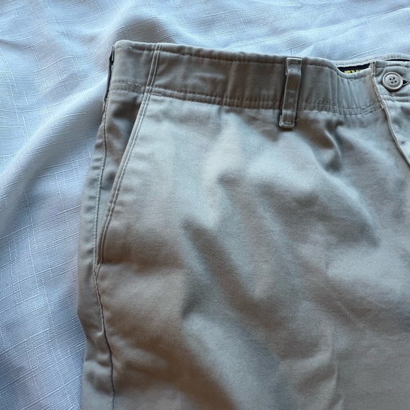 EUC 42x30 Lee Performance Series Extreme motion khakis - Picture 5 of 7
